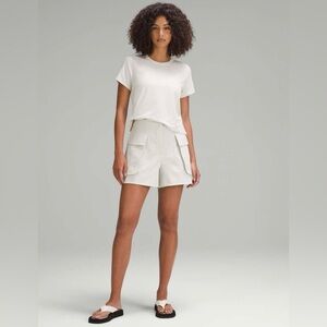 Lululemon Relaxed-Fit Super-High-Rise Cargo Short 4"  in Bone Size 4